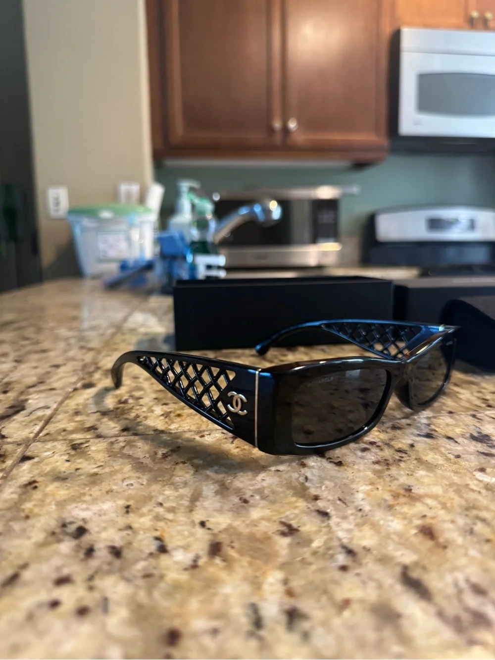 New CHANEL 2026 CH5566 summer collection Black Sunglasses